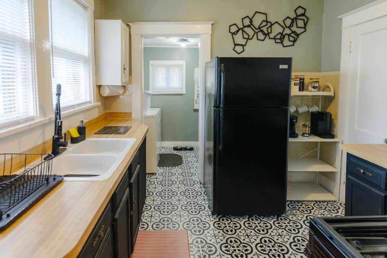 Historic Revival 2Br Midtown Memphis Free Parking Fast Wifi Free Parking Yes Pets Villa Екстериор снимка